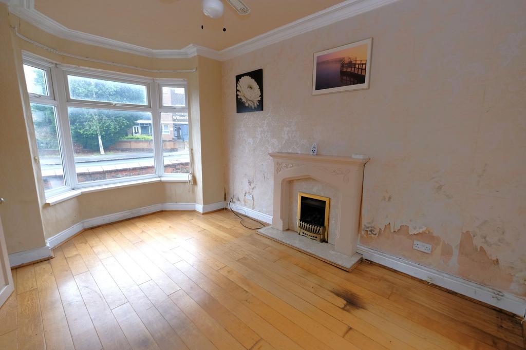 Worsley Road, Eccles, M30 3 bed end of terrace house for sale £180,000