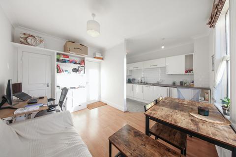 1 bedroom apartment to rent, Greyhound Road, W6