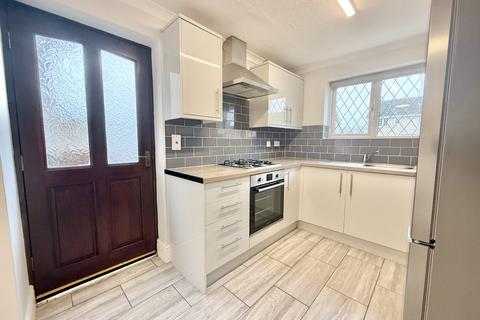 3 bedroom detached house to rent, Lark Road, Mildenhall, Suffolk, IP28