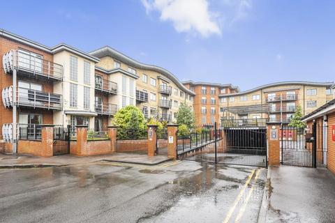 2 bedroom flat for sale, Central Reading,  Berkshire,  RG1