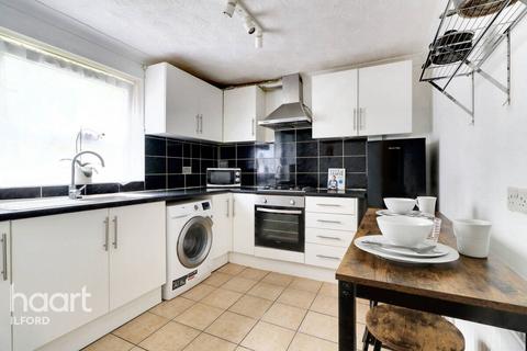 1 bedroom apartment for sale, Thornhill Gardens, Barking