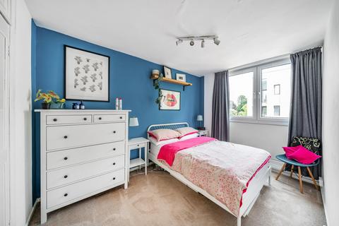 3 bedroom maisonette for sale, Rye Hill Park, Peckham, London