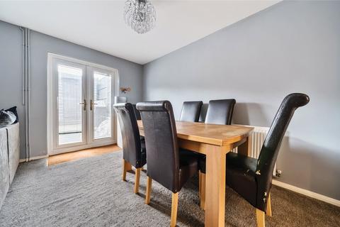 25 Page Close, Bean, Dartford, DA2 8BX