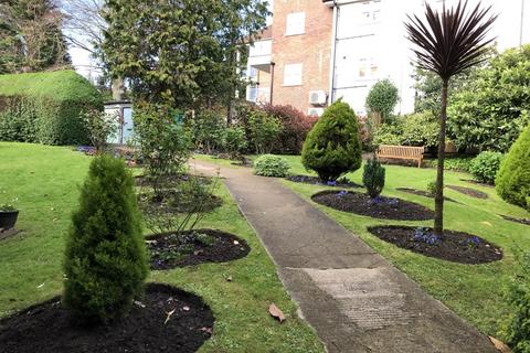 Flat 5, Beechwood Hall Regents Park Road, London, N3 3AT