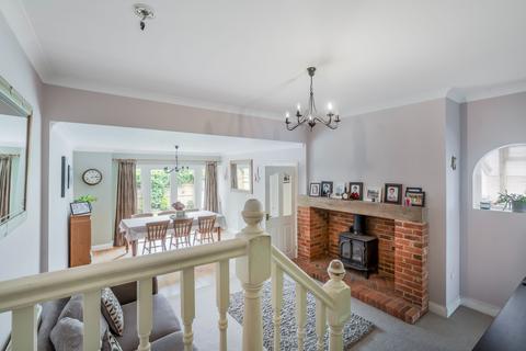 4 bedroom semi-detached house for sale, Hawkhurst Road, Cranbrook TN17