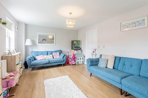 3 bedroom end of terrace house for sale, Garrison Parade, Colchester, CO2
