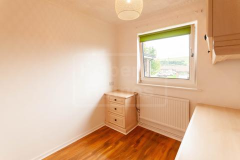 2 bedroom flat for sale, Lluest, Ystradgynlais, Swansea. SA9