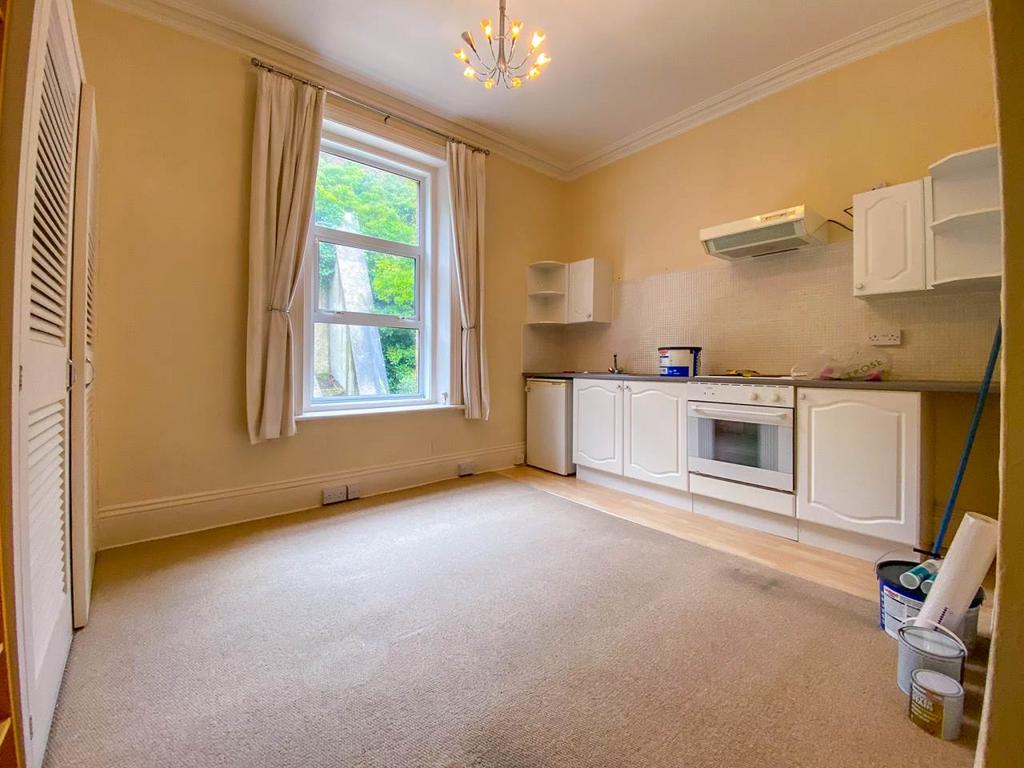 Undercliff Road, Spa... Studio to rent £650 pcm (£150 pw)