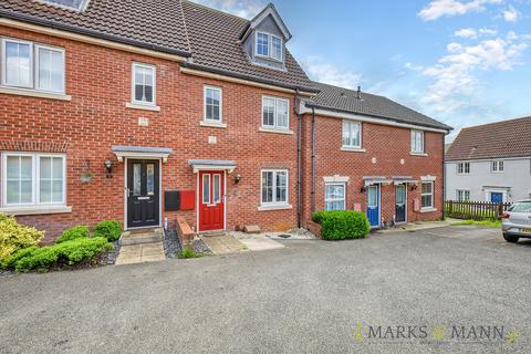 3 bedroom terraced house for sale, Nuthatch Close, Stowmarket, IP14