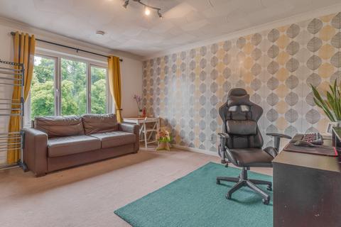 2 bedroom flat for sale, Riverside Road, Lanark ML11