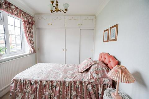 14 Abbotsway, Grimsby, DN32 0HB