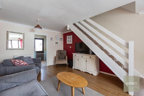 14 Alfred Close, Chatham, ME4 5EE