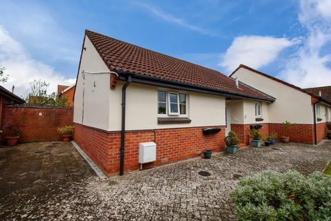 2 bedroom bungalow for sale, Priory Gardens, Burnham-on-Sea, Somerset, TA8