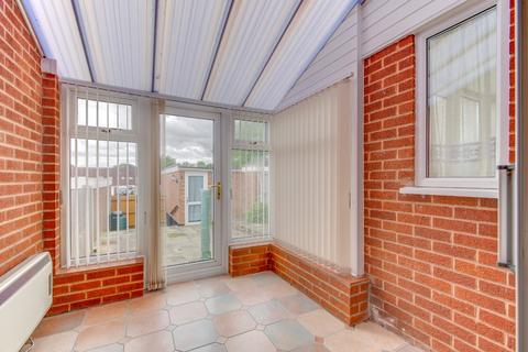 3 bedroom terraced house for sale, Quinton Close, Matchborough West, Redditch, Worcestershire, B98