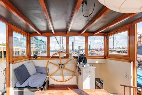 3 bedroom houseboat for sale, Wapping High Street, London, E1W