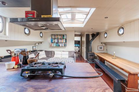 3 bedroom houseboat for sale, Wapping High Street, London, E1W