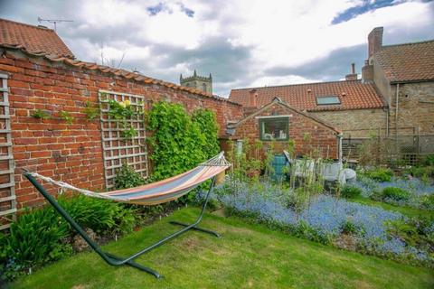 6 Crown Square, Kirkbymoorside, York, YO62 6AY