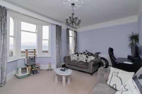 1 bedroom flat for sale, Central Parade, Herne Bay, CT6