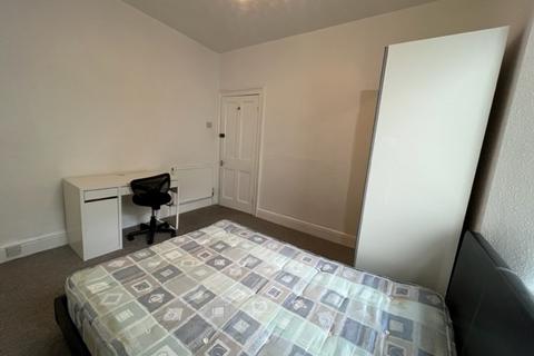 4 bedroom terraced house to rent, Guildford Street, Plymouth PL4