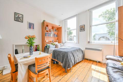 Studio for sale, Chiswick High Road, Chiswick, London, W4