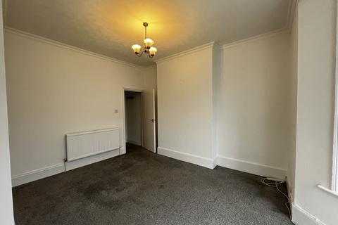 2 bedroom apartment to rent, Claremont Road, Seaford BN25