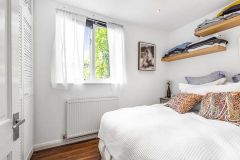 2 bedroom flat for sale, Mirabel Road, Fulham, London, SW6