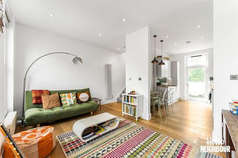 2 bedroom maisonette to rent, Stoke Newington, Church Street, London, N16