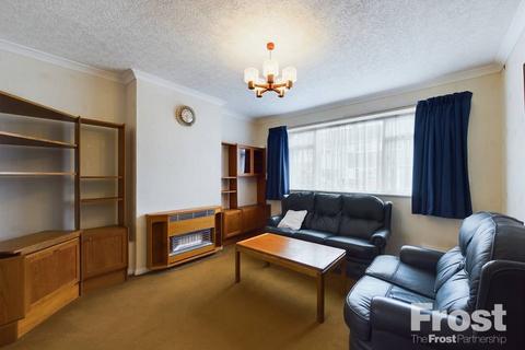 22 Garden Close, Ashford, TW15 1LH