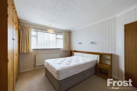 22 Garden Close, Ashford, TW15 1LH