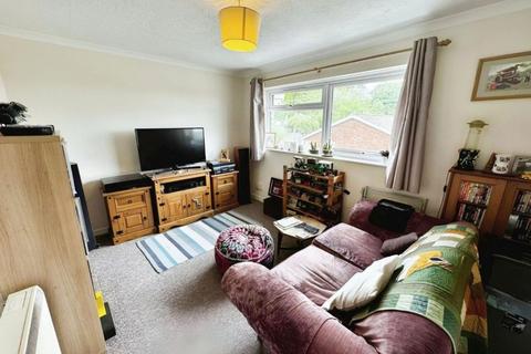 1 bedroom flat for sale, Valleyside, Swindon, SN1 4NB