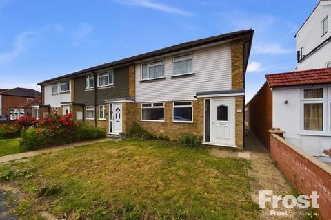 2 bedroom maisonette for sale, Kenilworth Road, Ashford, Middlesex, TW15