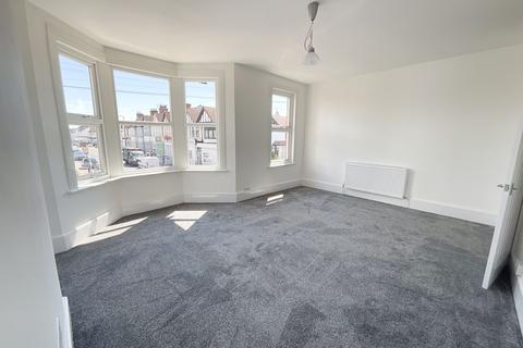 2 bedroom flat for sale, Westcliff-on-Sea SS0