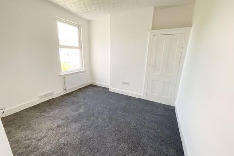 2 bedroom flat for sale, Westcliff-on-Sea SS0