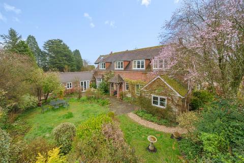 5 bedroom detached house to rent, Bepton, Midhurst, GU29