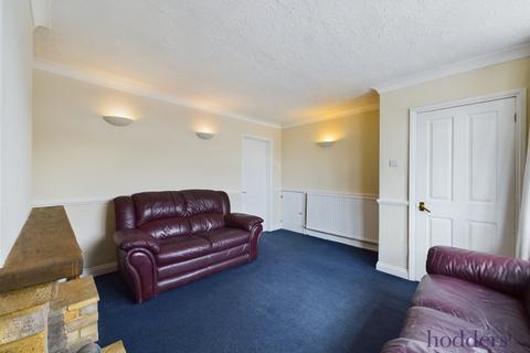 3 bedroom semi-detached house to rent, Tennyson Road, Addlestone, Surrey, KT15