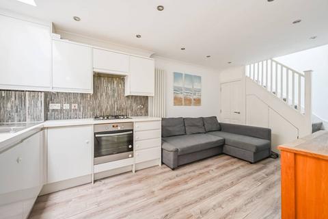 2 bedroom flat to rent, High Road, N22, Turnpike Lane, London, N22