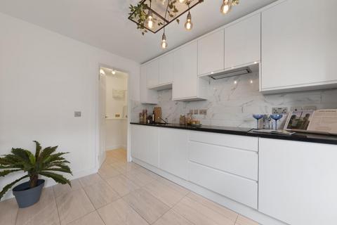 3 bedroom terraced house for sale, Rotterdam Drive, Canary Wharf, E14