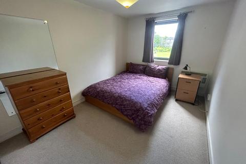 2 bedroom flat to rent, Deer Road, Woodside, Aberdeen, AB24