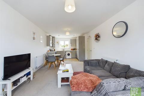 2 bedroom apartment for sale, Hurst Avenue, Blackwater, Camberley, Hampshire, GU17