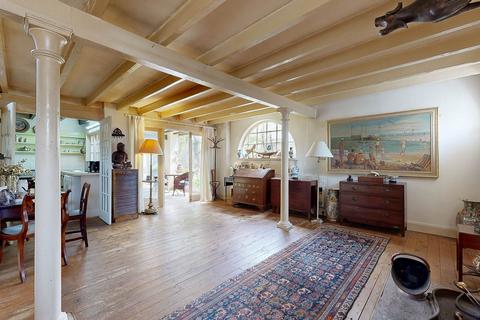 Langholm Keay Street, Blairgowrie, PH10 6JG