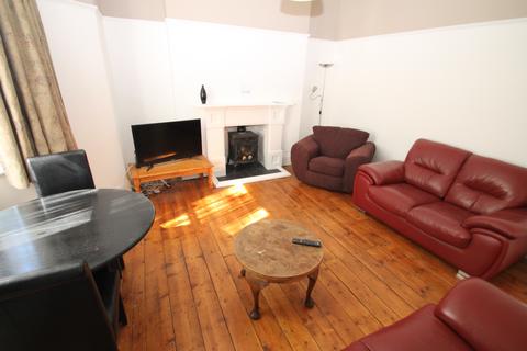 5 bedroom terraced house to rent, Houndiscombe Road, Plymouth PL4