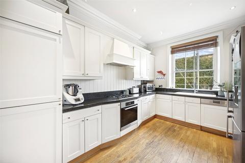 3 bedroom apartment to rent, Redcliffe Gardens, London, SW10