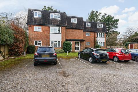 2 bedroom flat for sale, St. Georges Road, Farnham, GU9