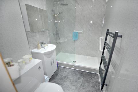 2 bedroom flat for sale, 39 Zinnia Drive, Irlam M44 5DP