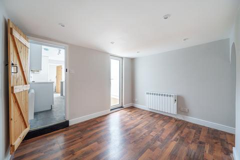 2 bedroom terraced house to rent, Rosehill Street, Battledown, Cheltenham, GL52