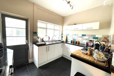 3 bedroom terraced house for sale, Harrowby Road, Grantham, NG31