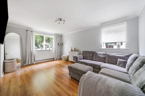 127 Heathdene Drive, Belvedere, DA17 6HY