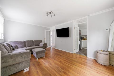 127 Heathdene Drive, Belvedere, DA17 6HY
