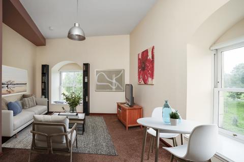 18/12 Johns Place, Edinburgh, EH6 7EN