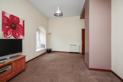 18/12 Johns Place, Edinburgh, EH6 7EN